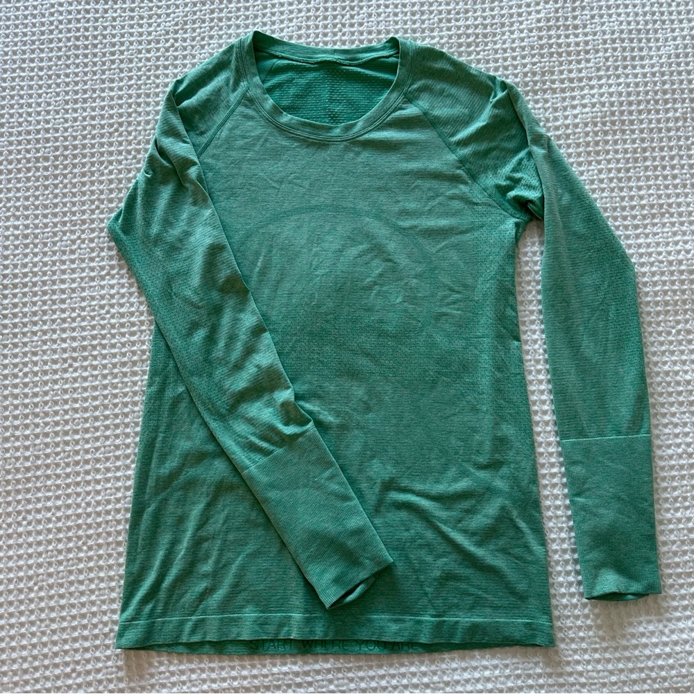 Lululemon Swiftly Tech Long Sleeve Crew Blue Green Green Size 10 Top Women